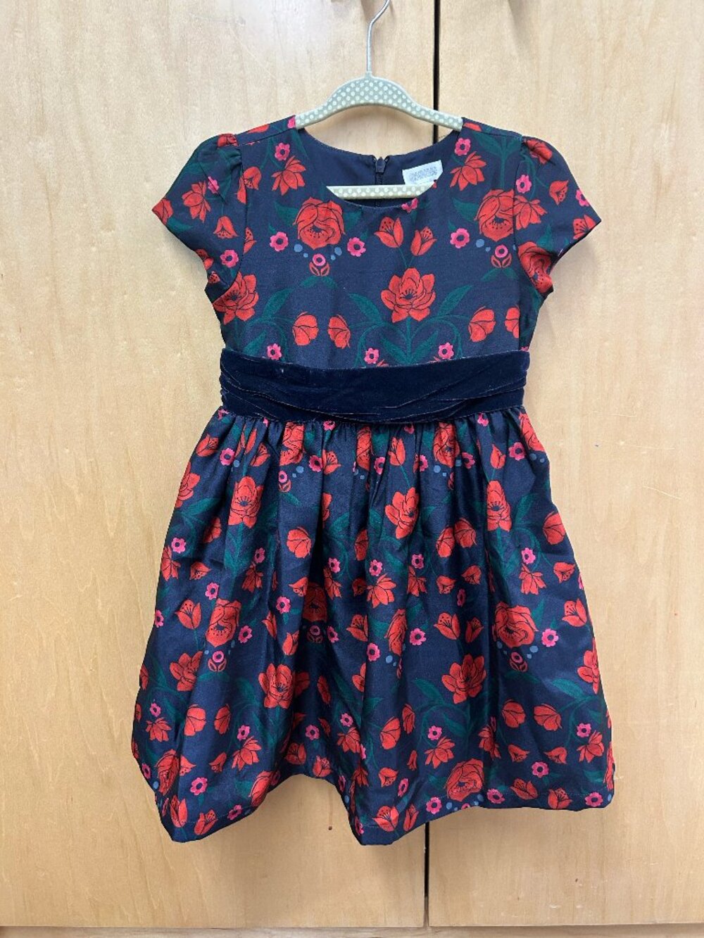 Gymboree Girls Navy and Red Floral Dress with Navy Velvet Belt Size 4